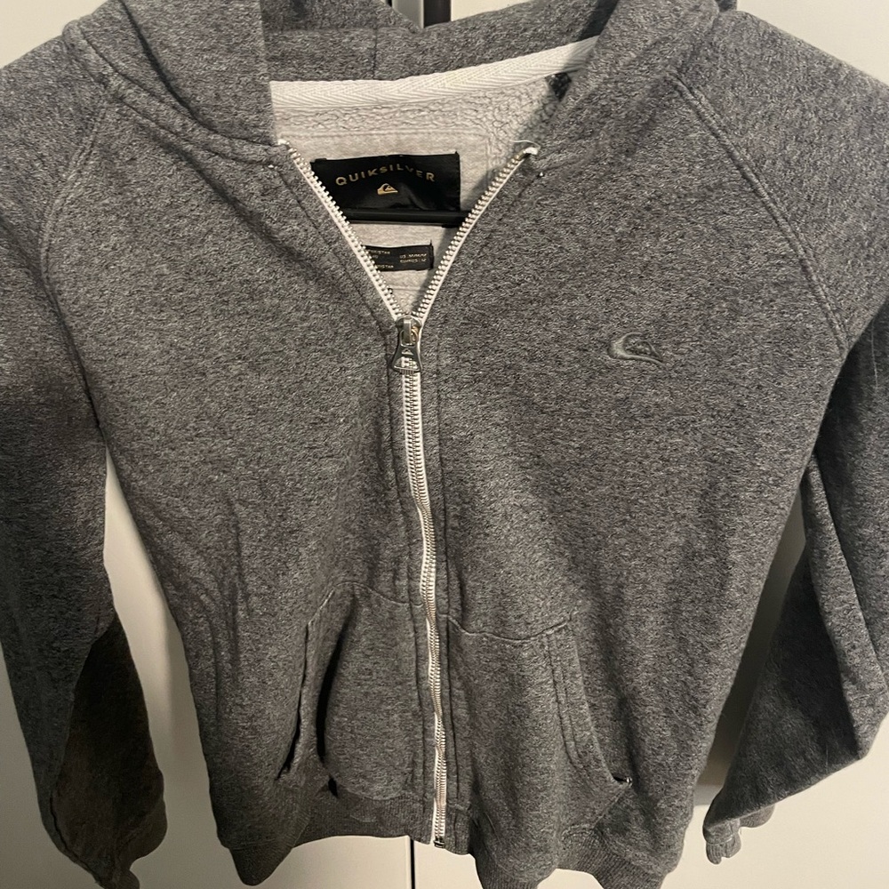 Boys size M good condition Quicksilver zip up.